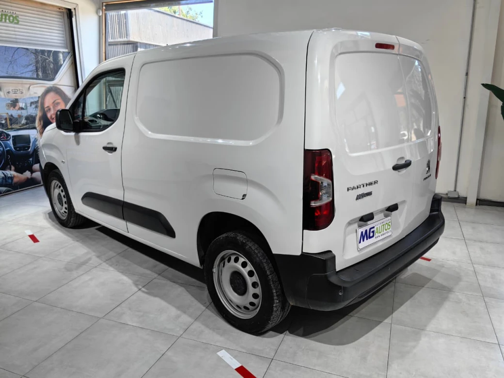 imagen 0 de vehiculo con id 2100